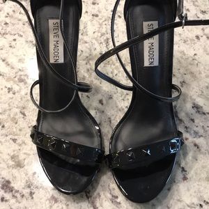 Steve Madden stud pumps! GREAT CONDITION
